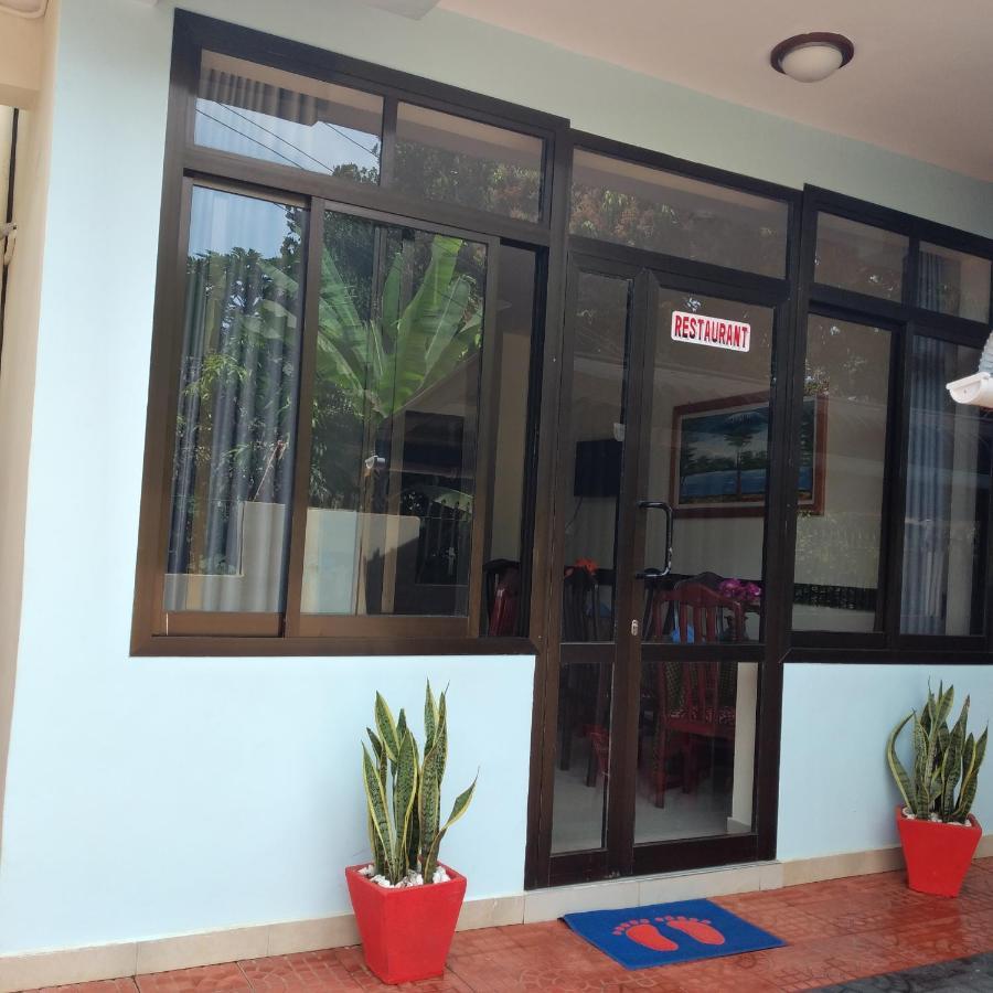 Africa Natural Tours - Kilimanjaro White House Hotel Moshi Exterior photo