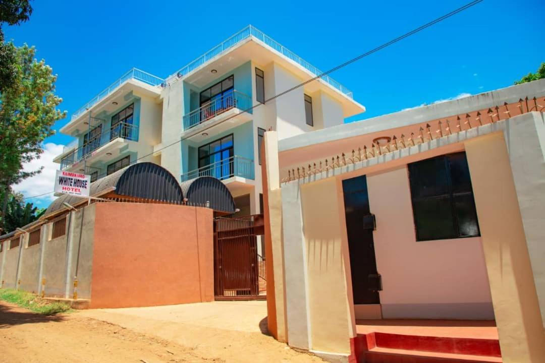 Africa Natural Tours - Kilimanjaro White House Hotel Moshi Exterior photo